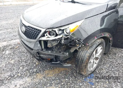 2015 Kia Sportage Lx z USA, uszkodzony, nr VIN KNDPB3AC9F7772211